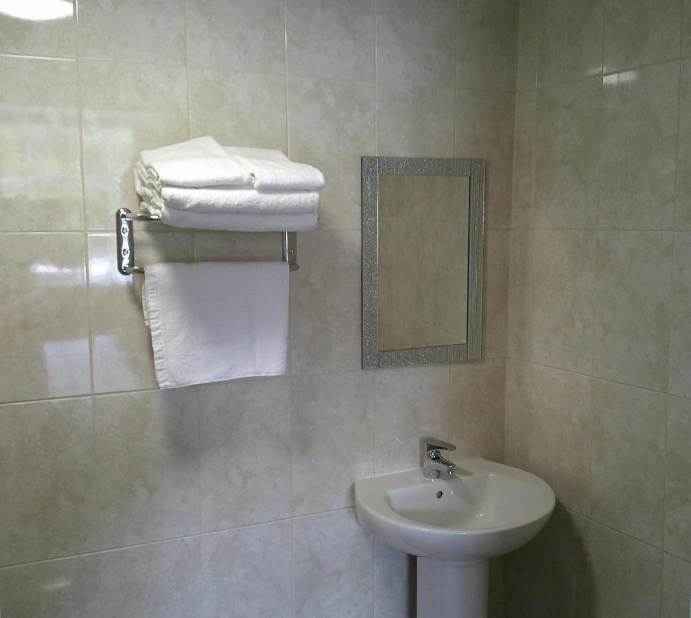 The Crown Hotel Corwen Buitenkant foto