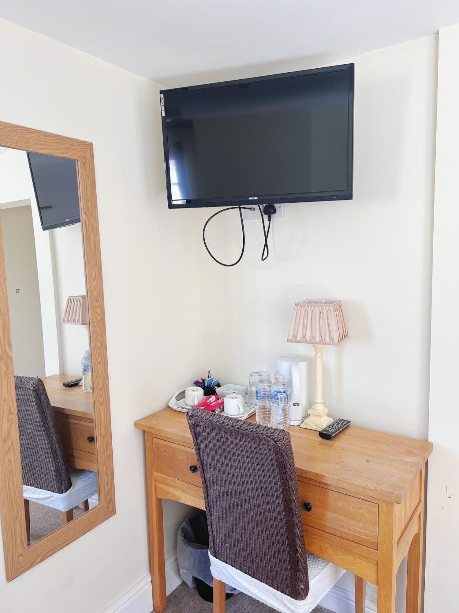 The Crown Hotel Corwen Buitenkant foto