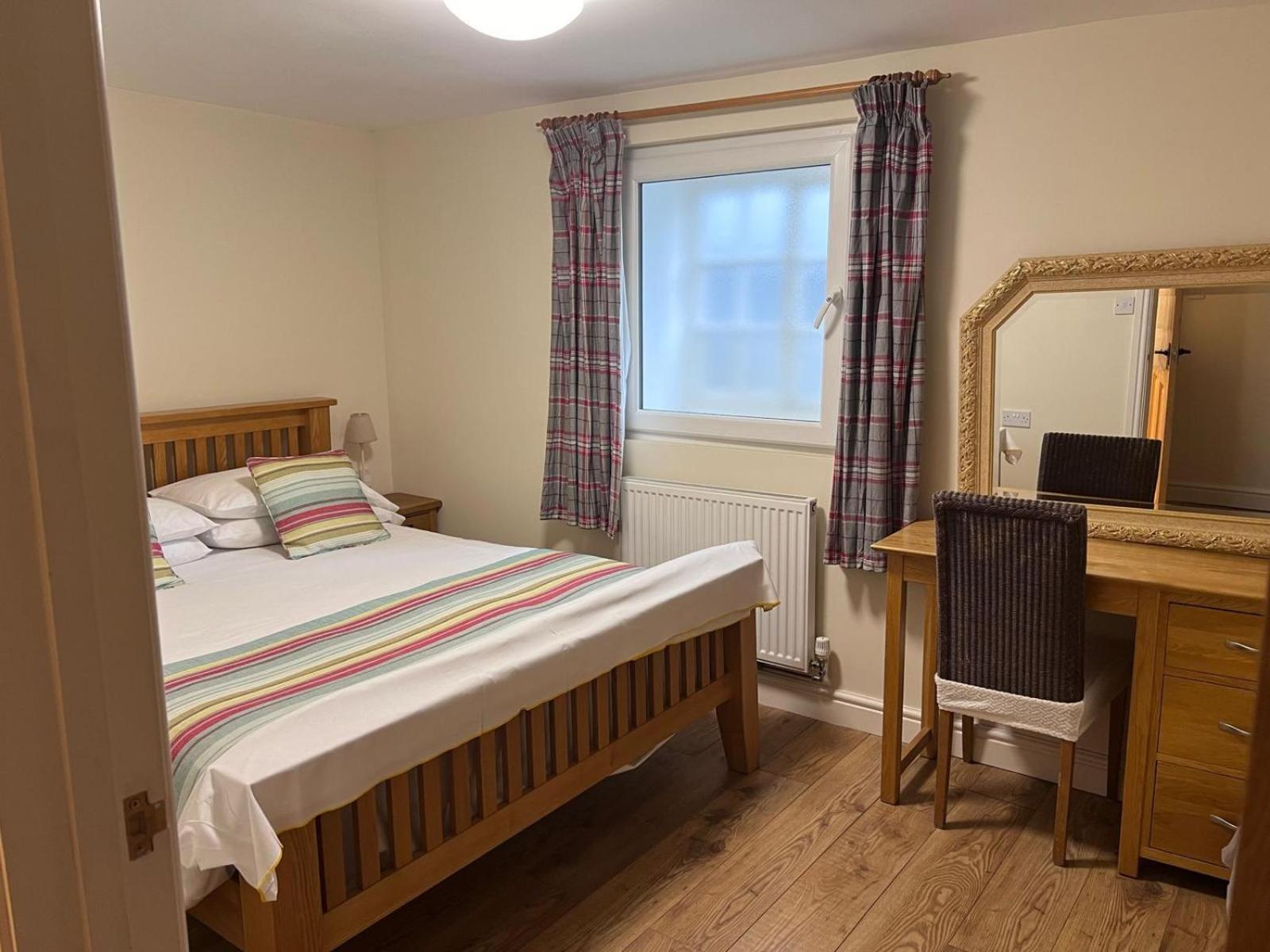 The Crown Hotel Corwen Buitenkant foto