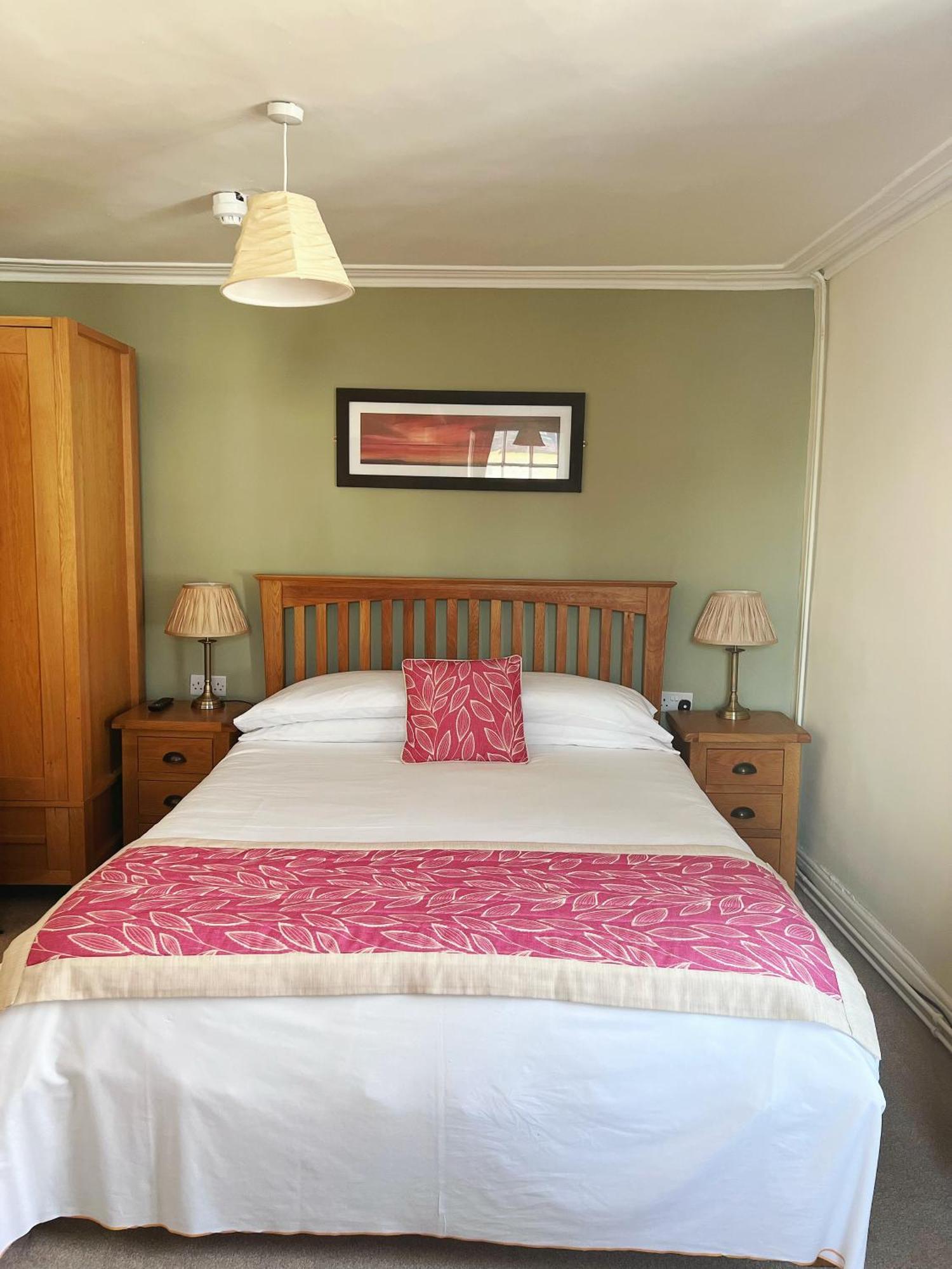 The Crown Hotel Corwen Buitenkant foto